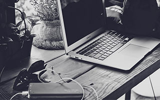 aoa体育-沃尔夫斯堡队宣布解雇主帅 格拉斯纳将接任新帅位置，沃尔夫斯堡格拉菲特