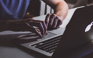 aoa体育活动-云南男篮再度失利，客场苦战再掀热议