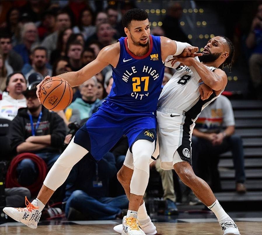 开拓者胜下雄鹿，球队士气高涨！的简单介绍