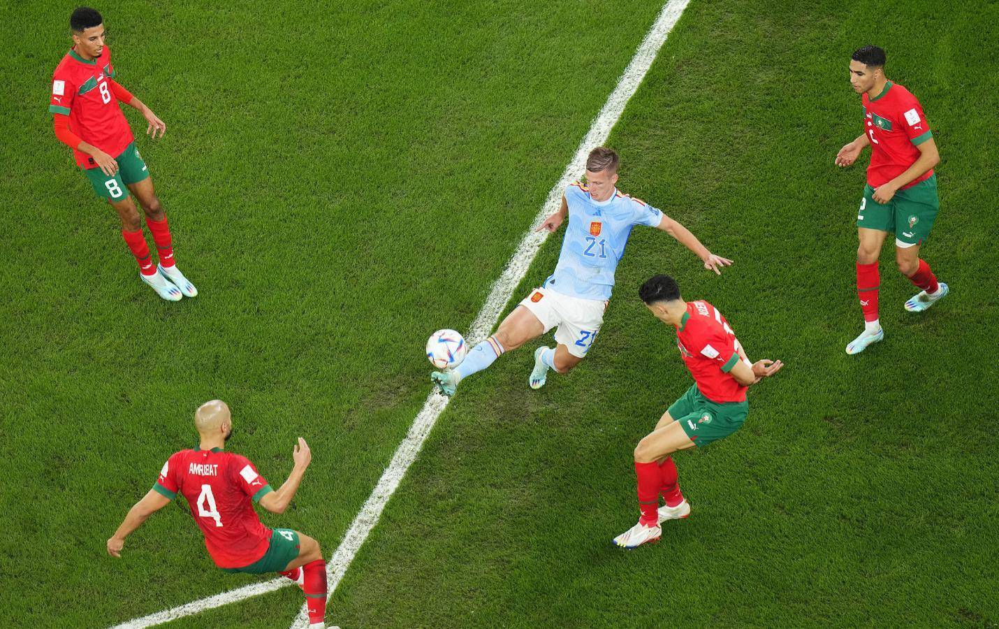 aoa体育视频-摩洛哥瓦赫达球迷现场助威，激发球队夺冠斗志