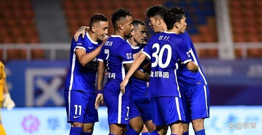 aoa体育直播-激烈的较量即将上演，球迷翘首以待