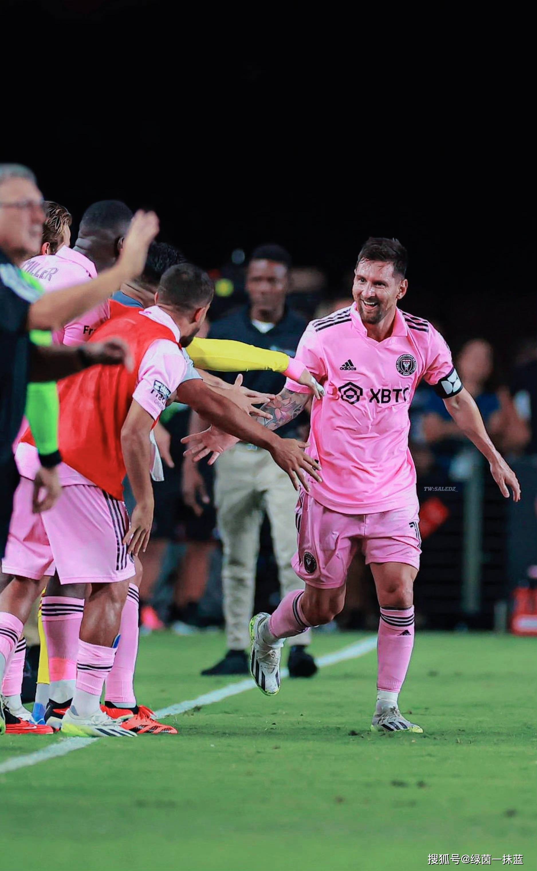 关键比赛！国际赛事上豪门球队对碰