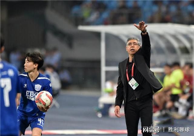 aoa体育课程-包含幸运队球员个个状态爆棚，共同打造胜利的词条