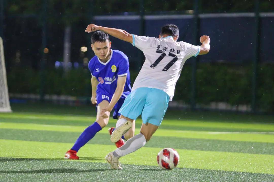 紧张足球赛事精彩纷呈,国内球队风采依旧的简单介绍 紧张足球赛事精彩纷呈,国内球队风采依旧的简单介绍