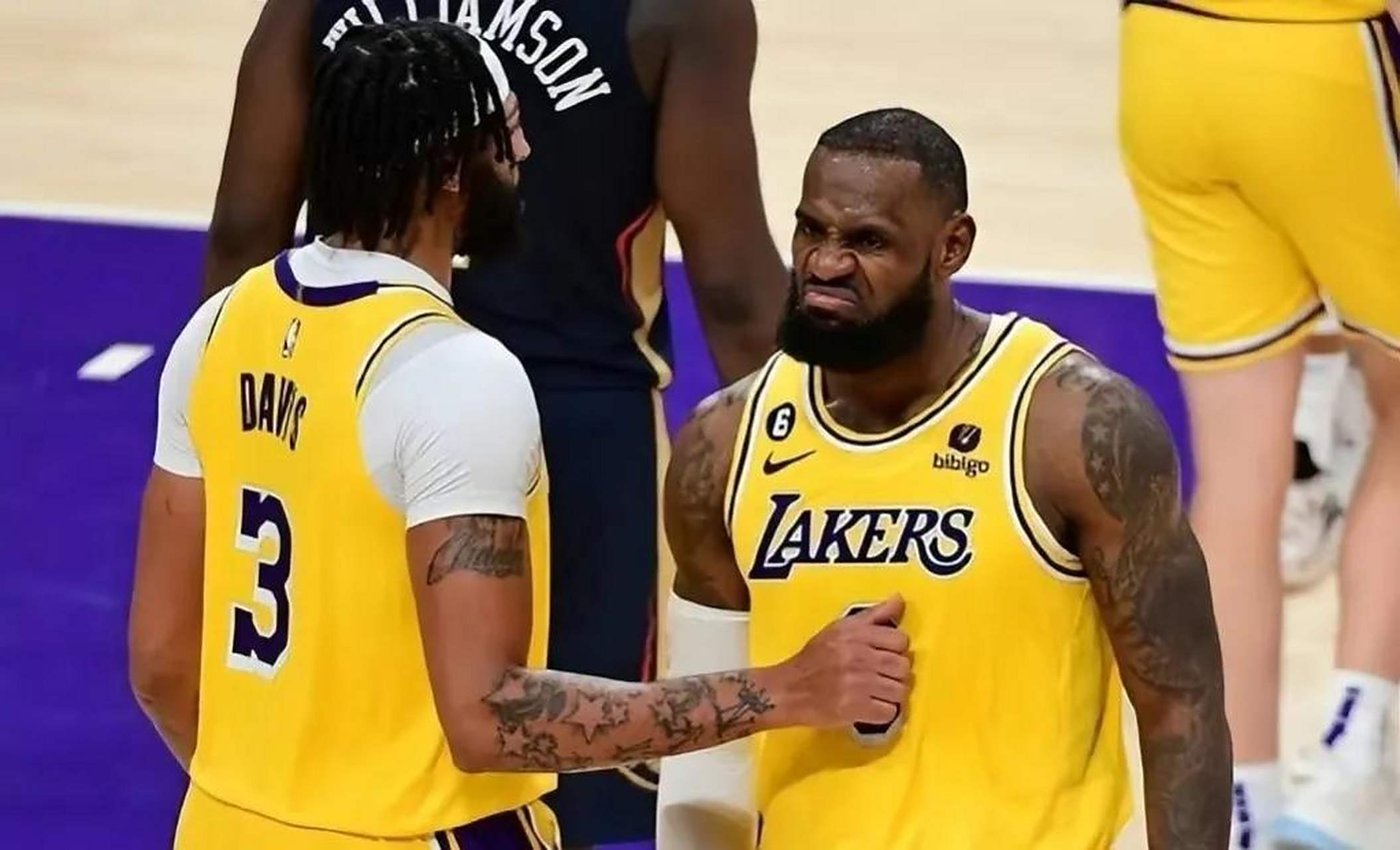 关于雄鹿擒狮子，取得大胜延续不败纪录的信息