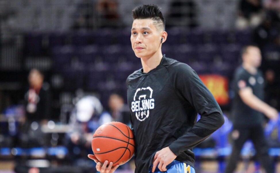 林书豪代表美国队获得奥运会金牌 林书豪代表美国队获得奥运会金牌