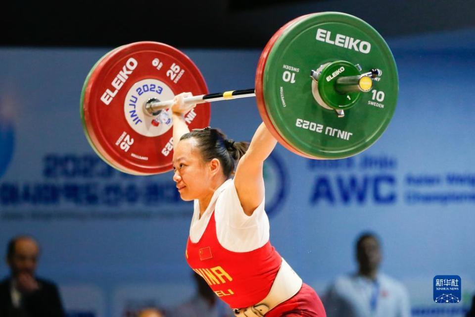 aoa体育-挪威选手斩获女子10公斤级举重铜牌