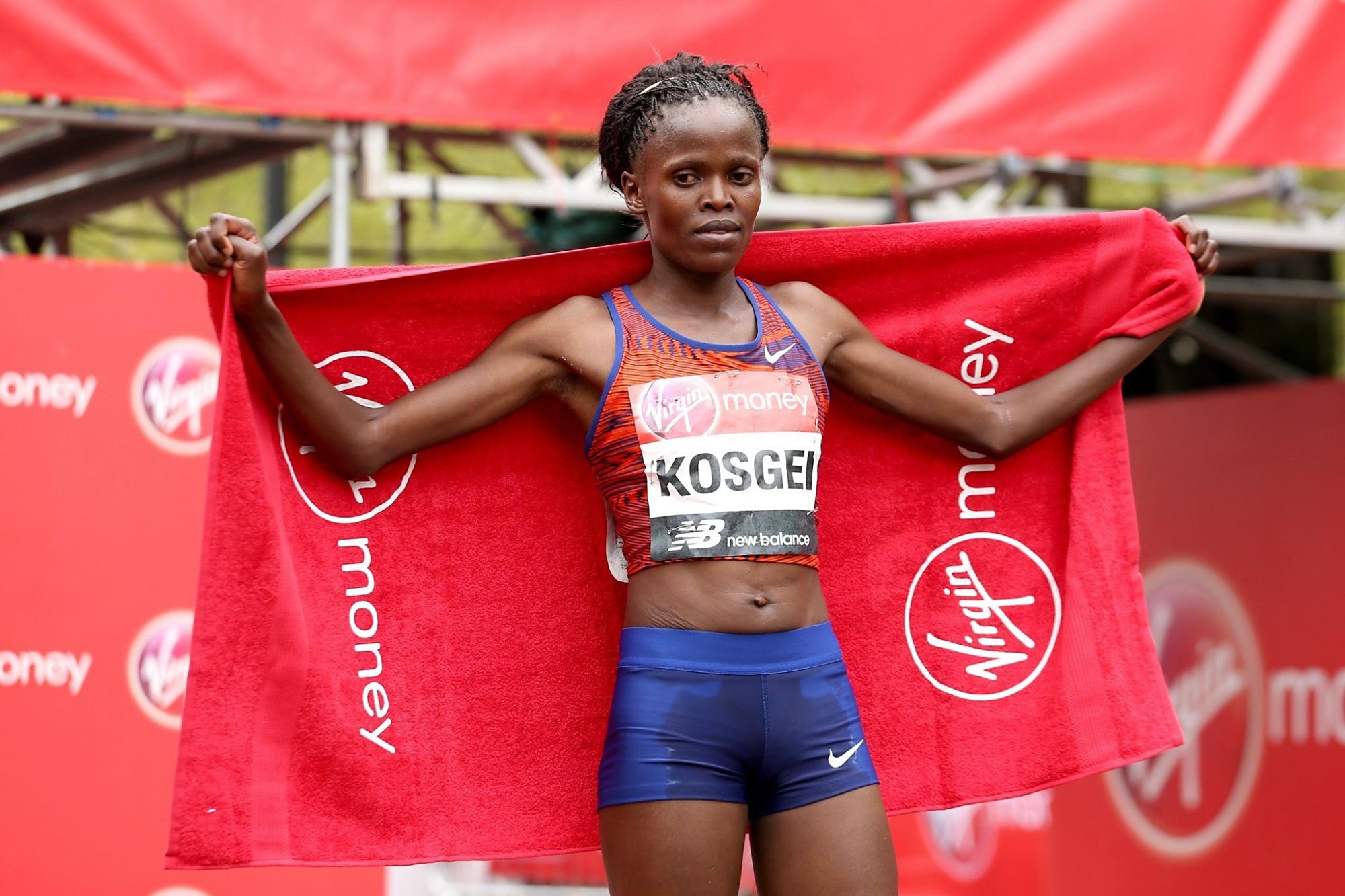 挪威选手斩获女子10公斤级举重铜牌 挪威选手斩获女子10公斤级举重铜牌