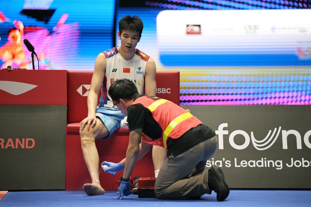 新加坡举重队夺得团体冠军,创纪录 新加坡举重队夺得团体冠军,创纪录